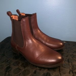 💕New Frye Melissa Chelsea Boots!!💕